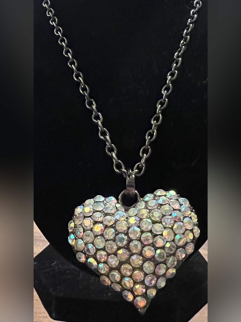 Iridescent Rhinestone Heart Pendant Statement Necklace Silver Tone 18 inches - Picture 4 of 11